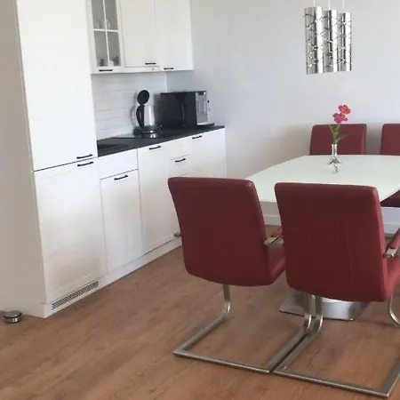Ive's4hil/on Apartment