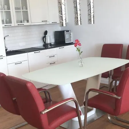 Apartament Ive's4hil/on